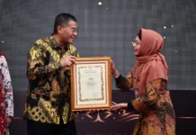 Bangga, JDIH Kota Depok Sabet Penghargaan Peningkatan Kinerja Jawa Barat 2025