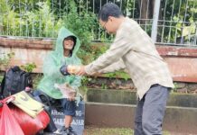 Jumat Berkah, BRI BO Bekasi HI Berbagi Makanan ke Masyarakat Kurang Mampu