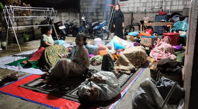 Cuekin Instruksi Mendagri, Supian Suri Tetap Gas Open House saat 14.700 Orang Depok Kebanjiran