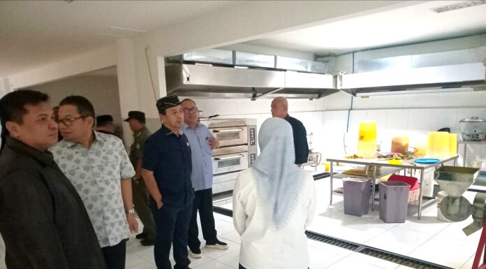 Terkuak! Pabrik Bumbu di Tapos Gak Ada Izin, DPRD Depok Langsung Tutup Paksa