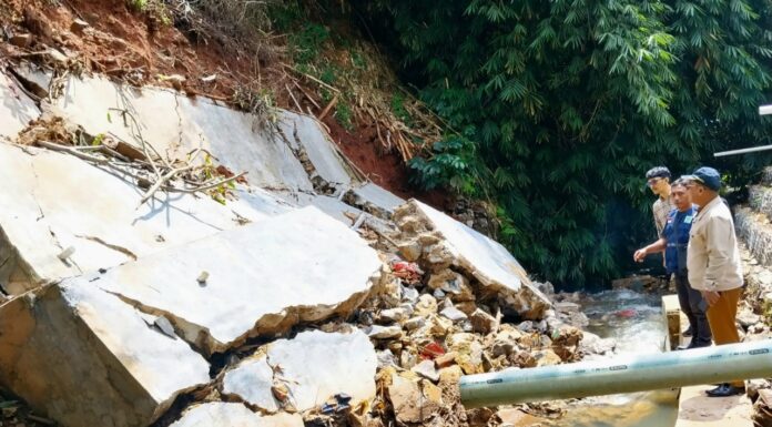 Gak Pakai Lama, Iksan Pastikan Penanganan Longsor Kalimulya 1 Langsung Dikebut
